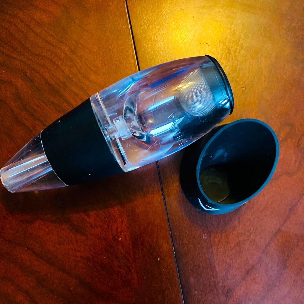 Wine aerator